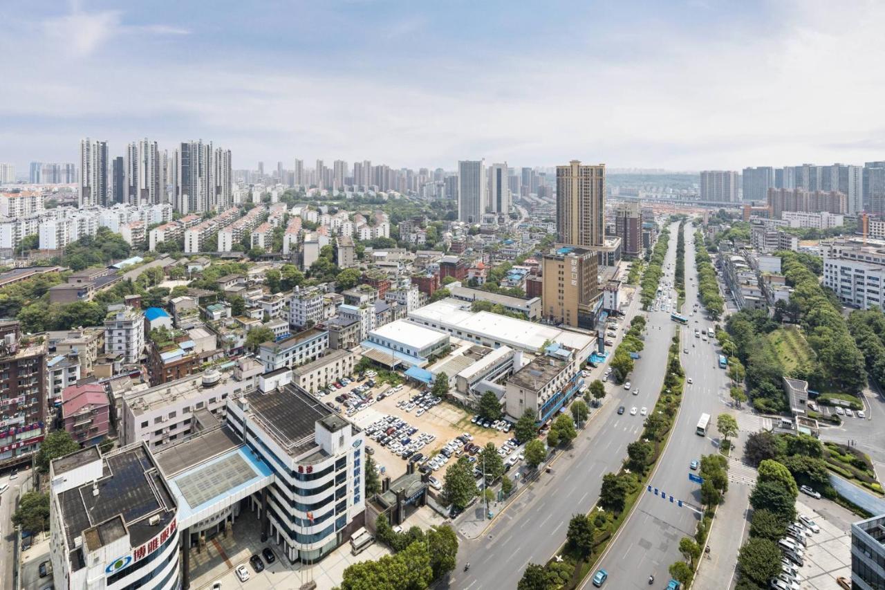 Courtyard By Marriott Changsha South Exterior photo